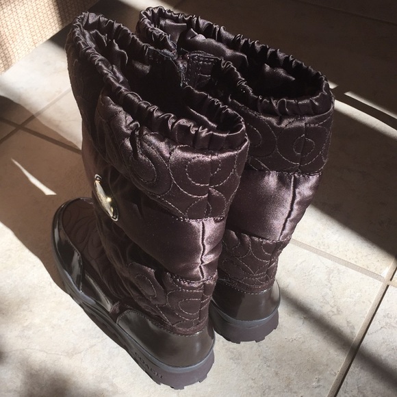 Coach boots✨ - Picture 3 of 4